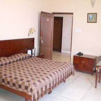 Central Royal Hotel, Yamunanagar 2